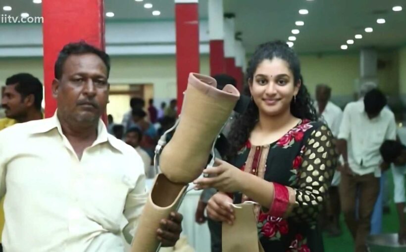 100 prosthetic legs to India